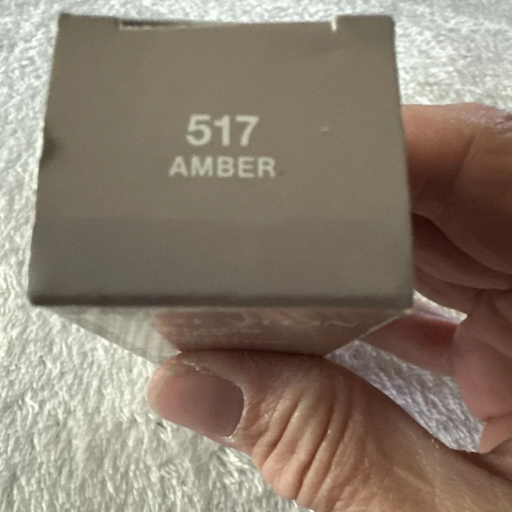 Revlon Illuminance Serum Tint Foundation 517 Amber Exp 9/25 Made In USA